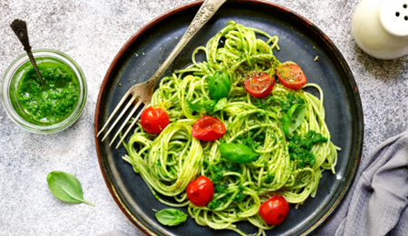 Pasta met geroosterde tomaatjes & homemade pesto