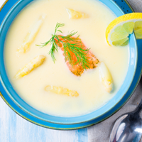 Aspergesoep met zalm