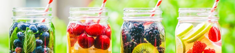 Donnez du goût à votre eau avec des fruits