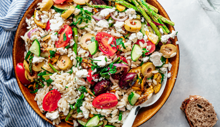 Orzo salade met gegrilde groenten en feta